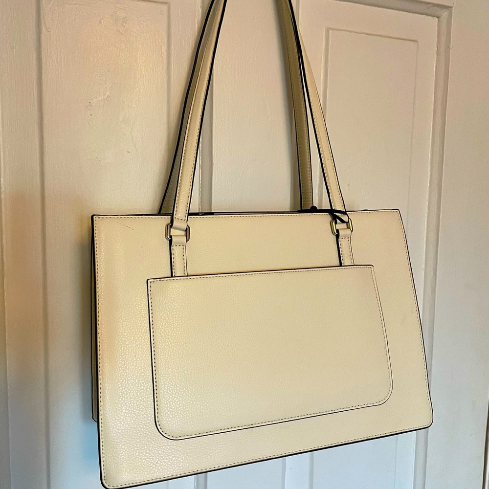DKNY Whitney centre zip leather handbag in white NWT